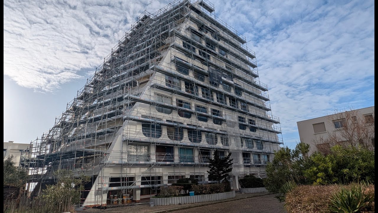 Hérault : Dans les coulisses des chantiers d'hiver de La Grande-Motte avec SOLARÈS Façades